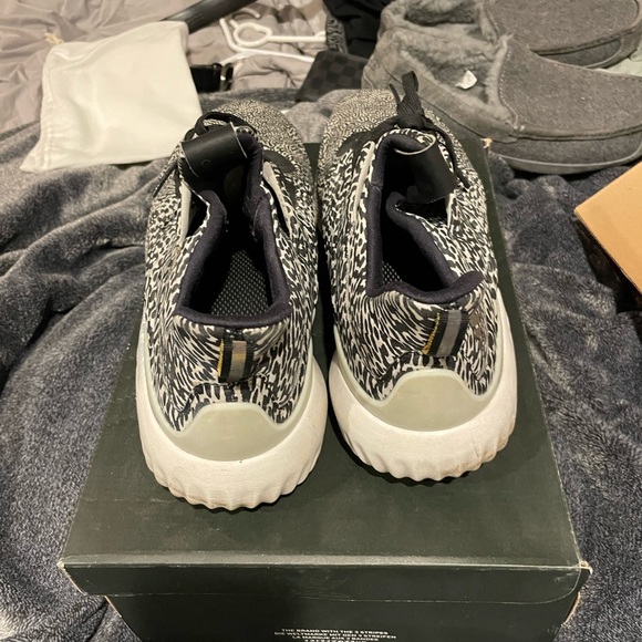 Adidas Alpha Bounce - Picture 3 of 6